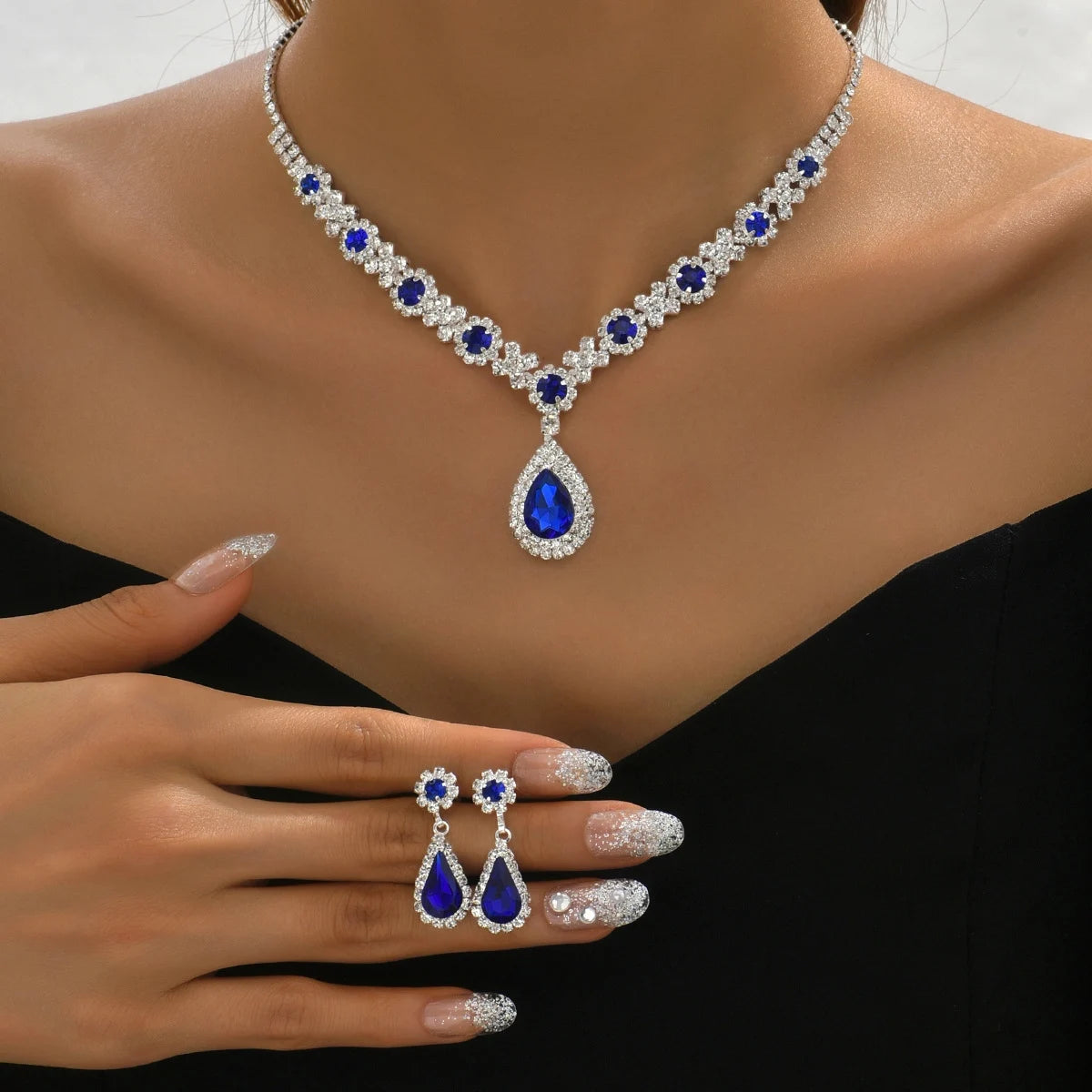 Parure Cristal Femme – Collier & Boucles d'Oreilles Goutte | Soirée & Mariage
